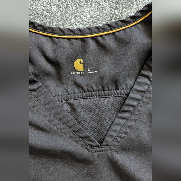 Large Black Carhartt Scrub Set- includes top and pants - Picture 8 of 8